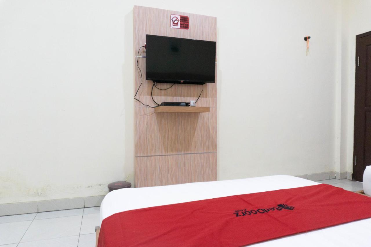 Sumbawa Besar Reddoorz Syariah Near Sultan Muhammad Kaharuddin Airport酒店 外观 照片